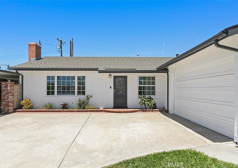 1st image of 13161 Buckingham Cir