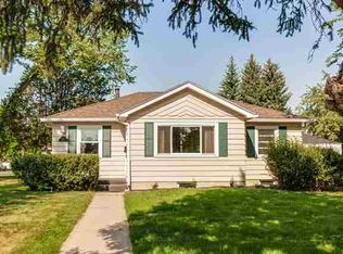 3902 Cribbon Ave, Cheyenne, WY 82001