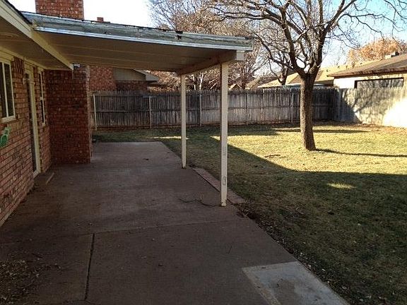 3rd image of 220 Chanticleer Pl