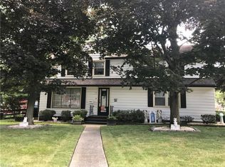 1167 Brainard Rd, Lyndhurst, OH 44124