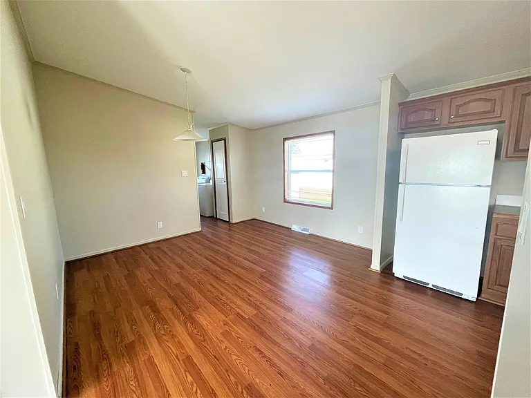 Westbridge Manor — Photo 240