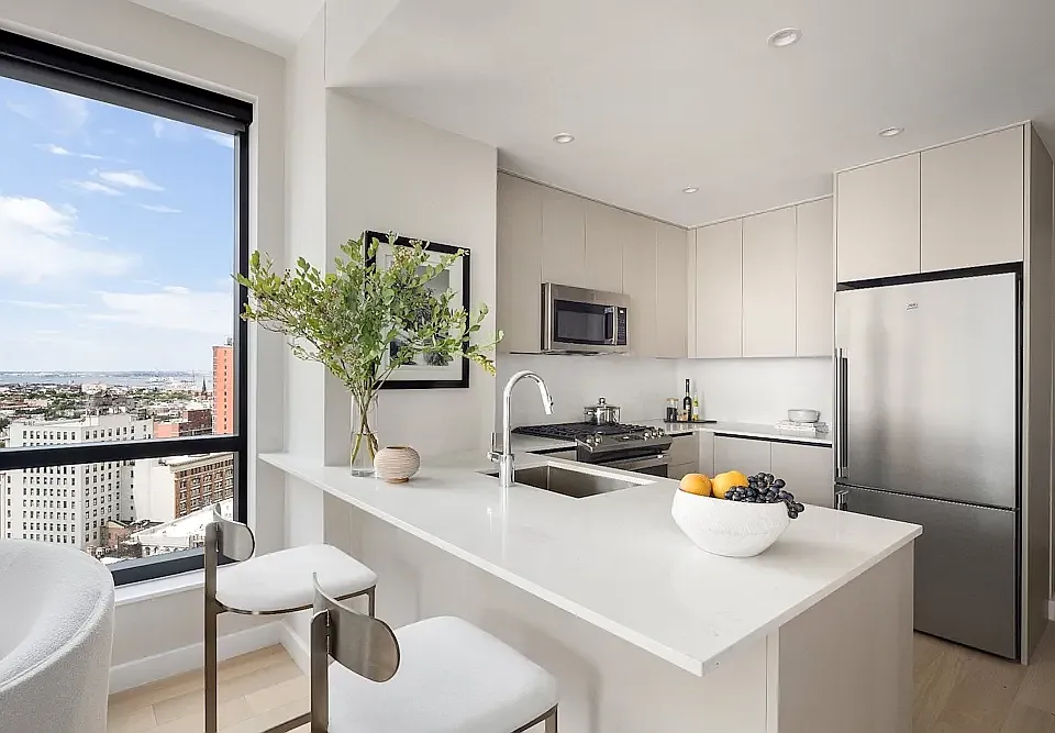 567 Fulton St #8C