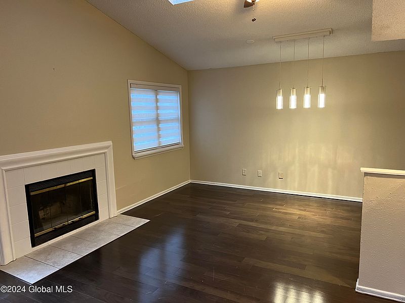 2nd image of 232 Monmouth Way