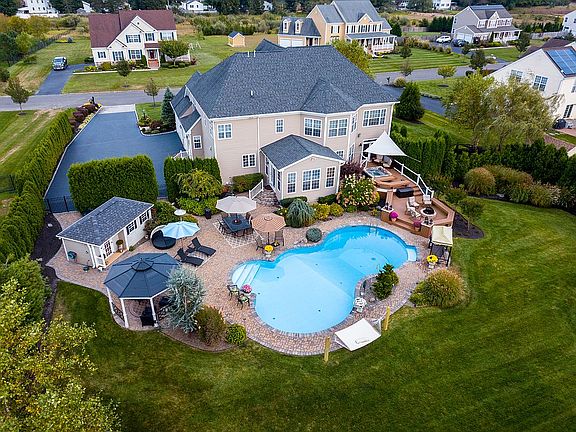 4th image of 116 Canterbury Dr
