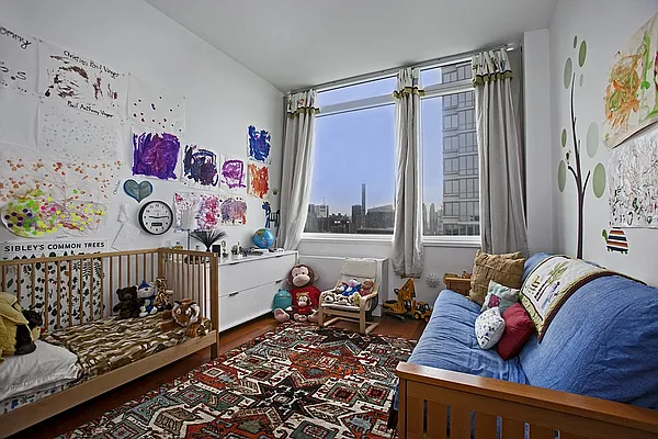 Sold by BLU Real Estate | media 9