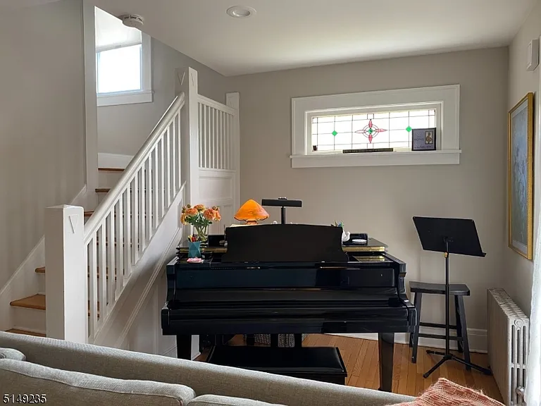 628 Central Ave — Photo 2