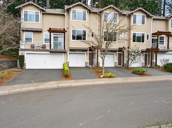 15430 SW Sparrow Loop Unit 102, Beaverton, OR 97007