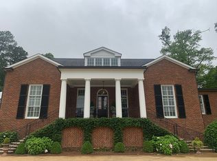 315 E Line St, Calhoun, GA 30701