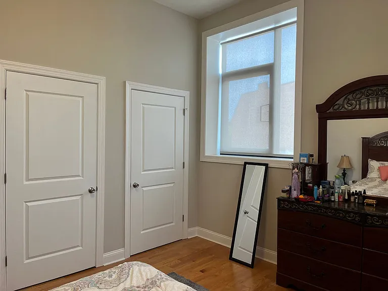 201 York Road — Photo 14