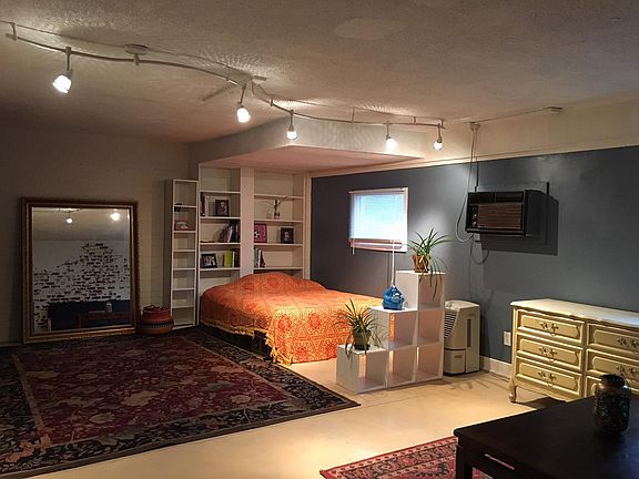 2nd image of 3403 Paulsen St #B