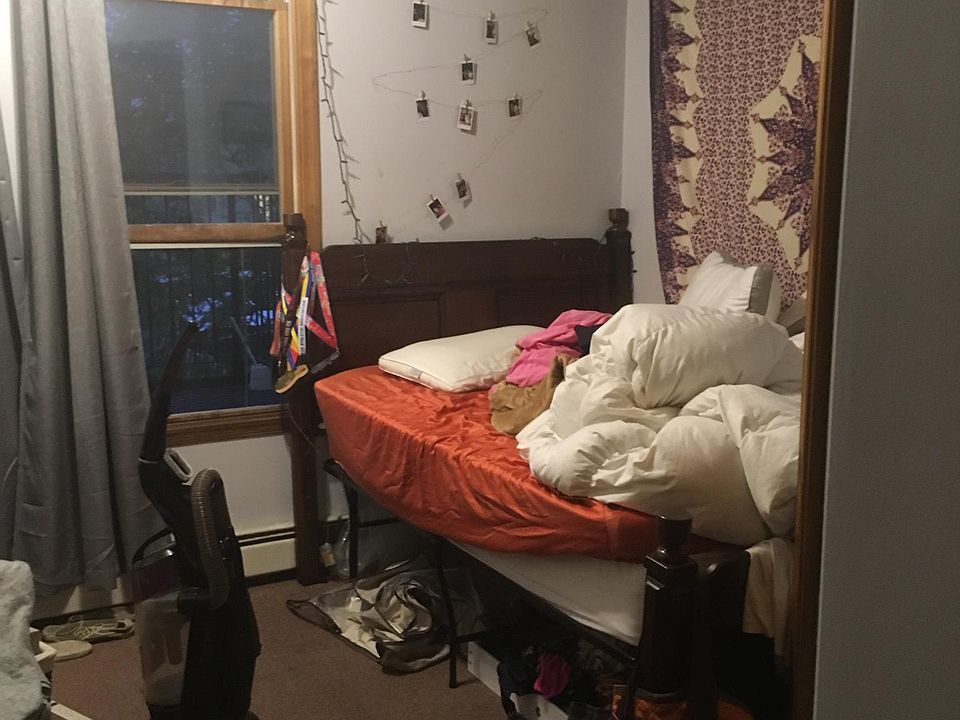 2nd image of 623 Monroe St APT 2R