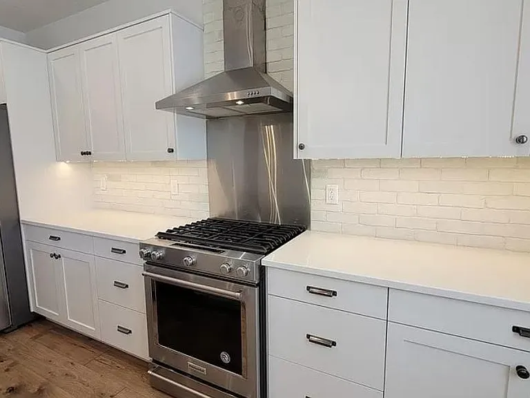 107 E Demming Ln — Photo 6