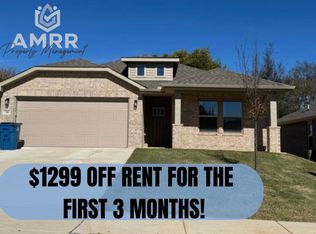 1208 SW 2nd St, Gentry, AR 72734