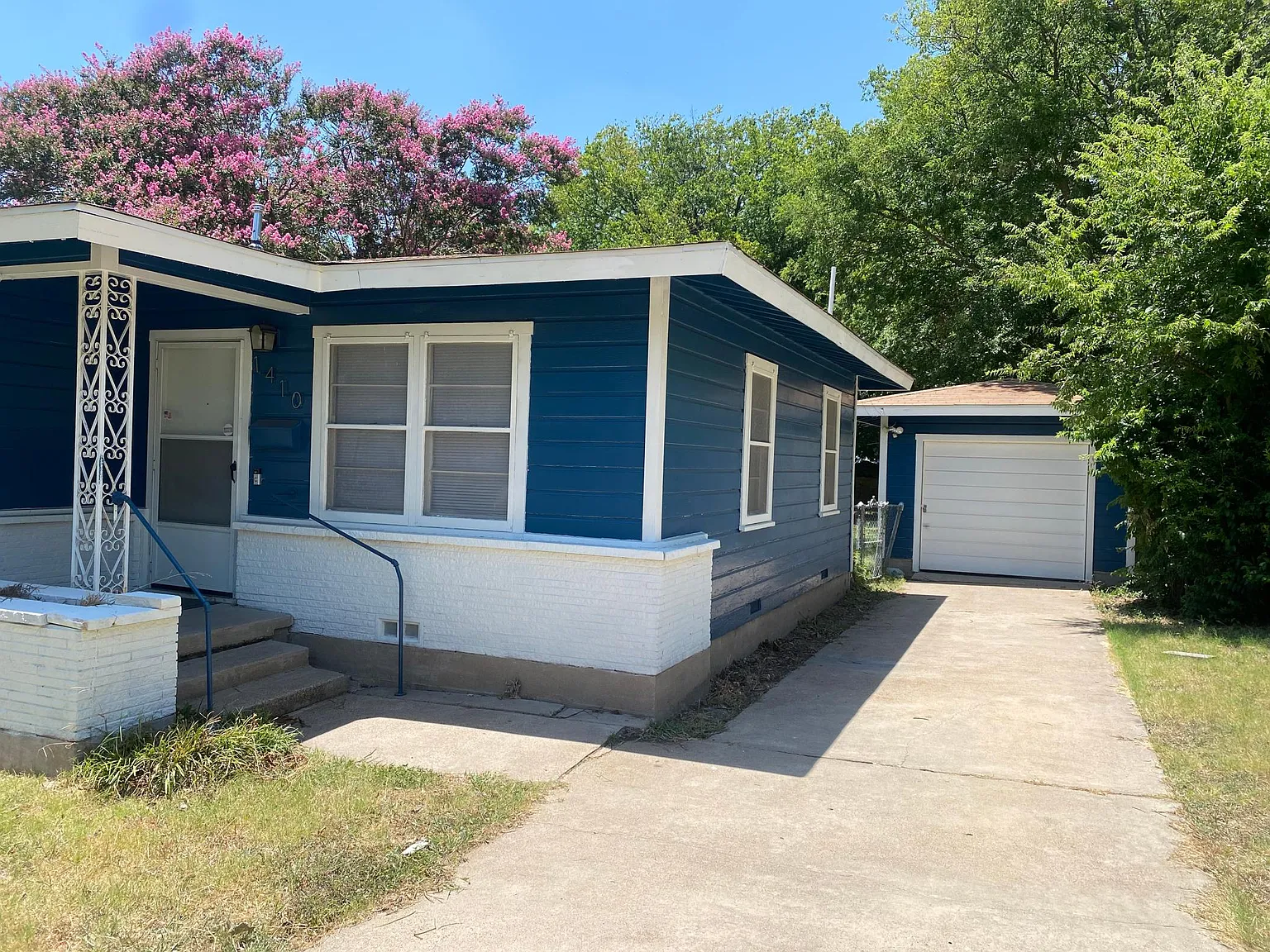 3 bed, 1300 sqft, $1,450 — Photo 3