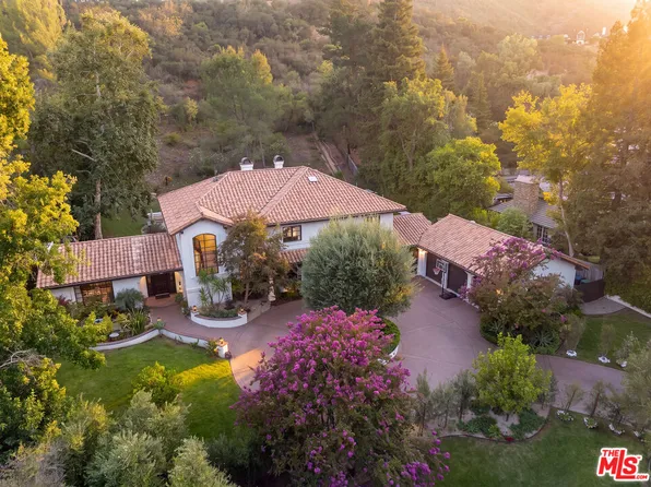 29270 Wagon Rd, Agoura Hills, CA 91301