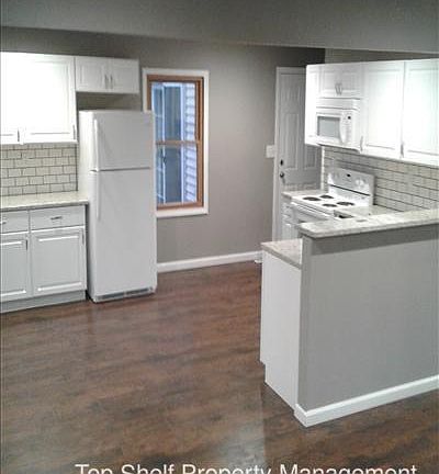 3rd image of 109 7th Ave Ct NE
