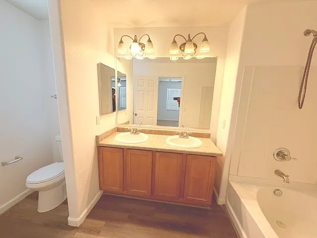 10949 W Pierson St — Photo 6