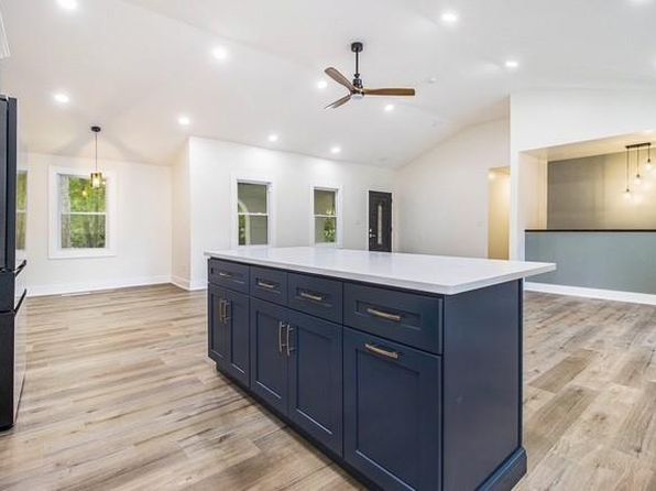 3185 Hammarskjold Dr, East Pt, GA 30344
