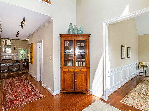 4th image of 8111 Crimson Tree Ln