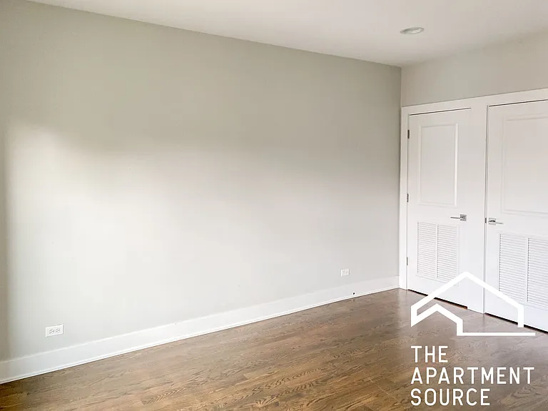 3911 N Janssen Ave #3 — Photo 8