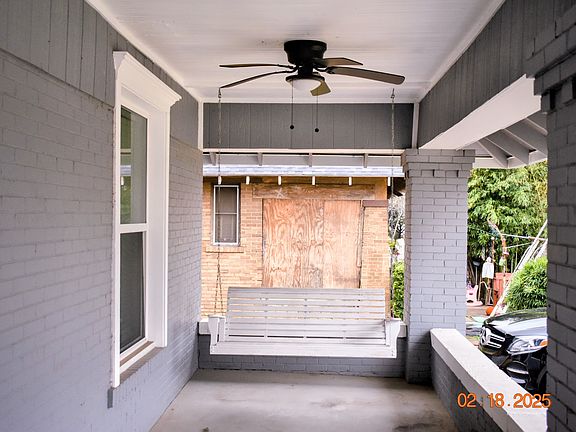 3rd image of 2921 S Jennings Ave #2921