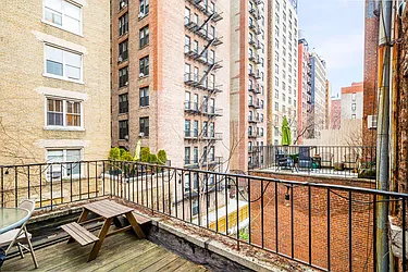 Rented by George Agiovlasitis, LREB
