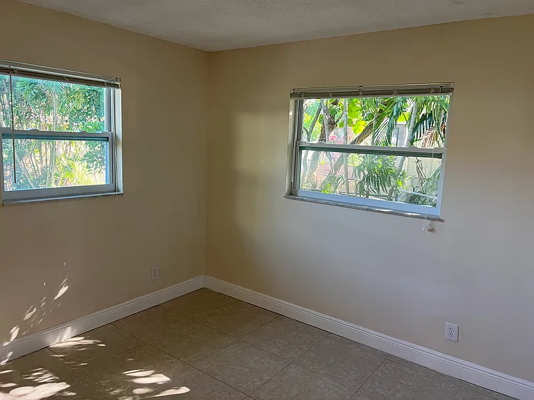 2052 SE Jackson St — Photo 25