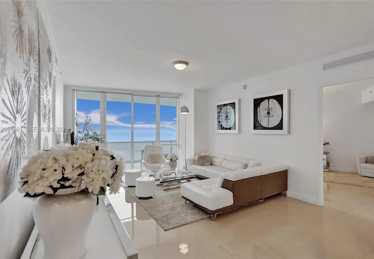 Tdr Tower Ii Condo — Photo 2