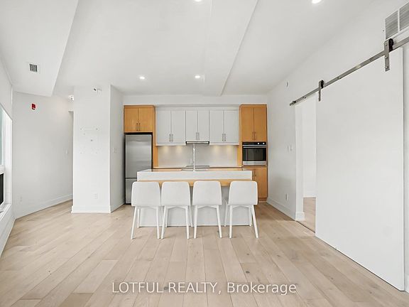 5th image of 150 Greenfield Ave #401