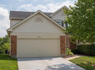 608 Hawk Run Dr, O'Fallon, MO 63368