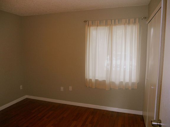 4th image of 9905 Lancewood St