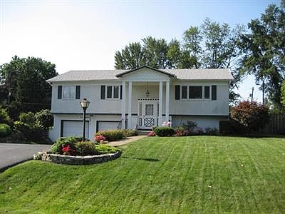 1st image of 5923 Baintree Dr