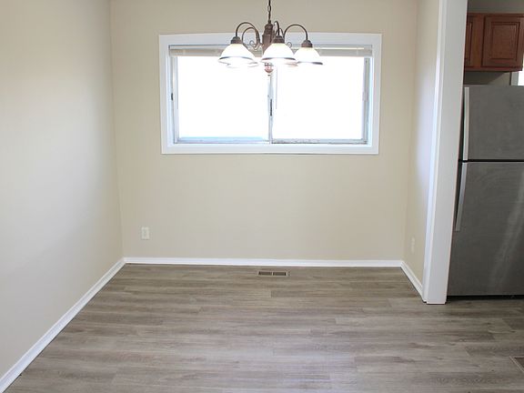 3rd image of 9238 Celtic Ct