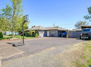 940 W Maple St, Lebanon, OR 97355