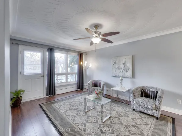 51 Hay Ave APT 2, Toronto, ON M8Z 1G2