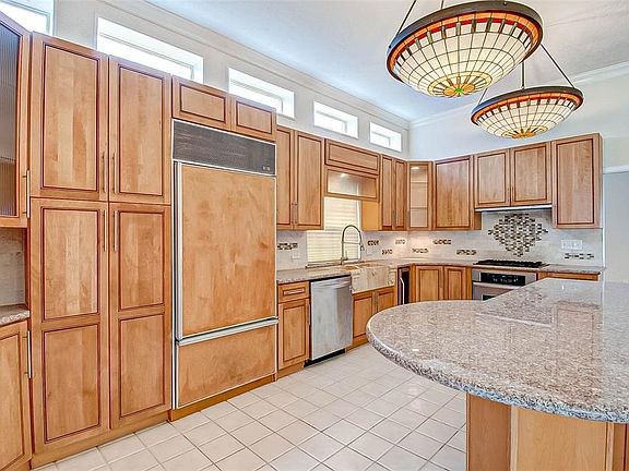 5th image of 5511 Dumfries Dr
