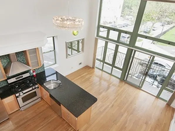 610 Union Ave #2D, Brooklyn, NY 11211
