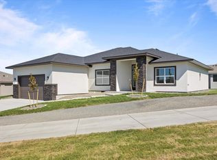 1056 Makah Ct, Richland, WA 99352
