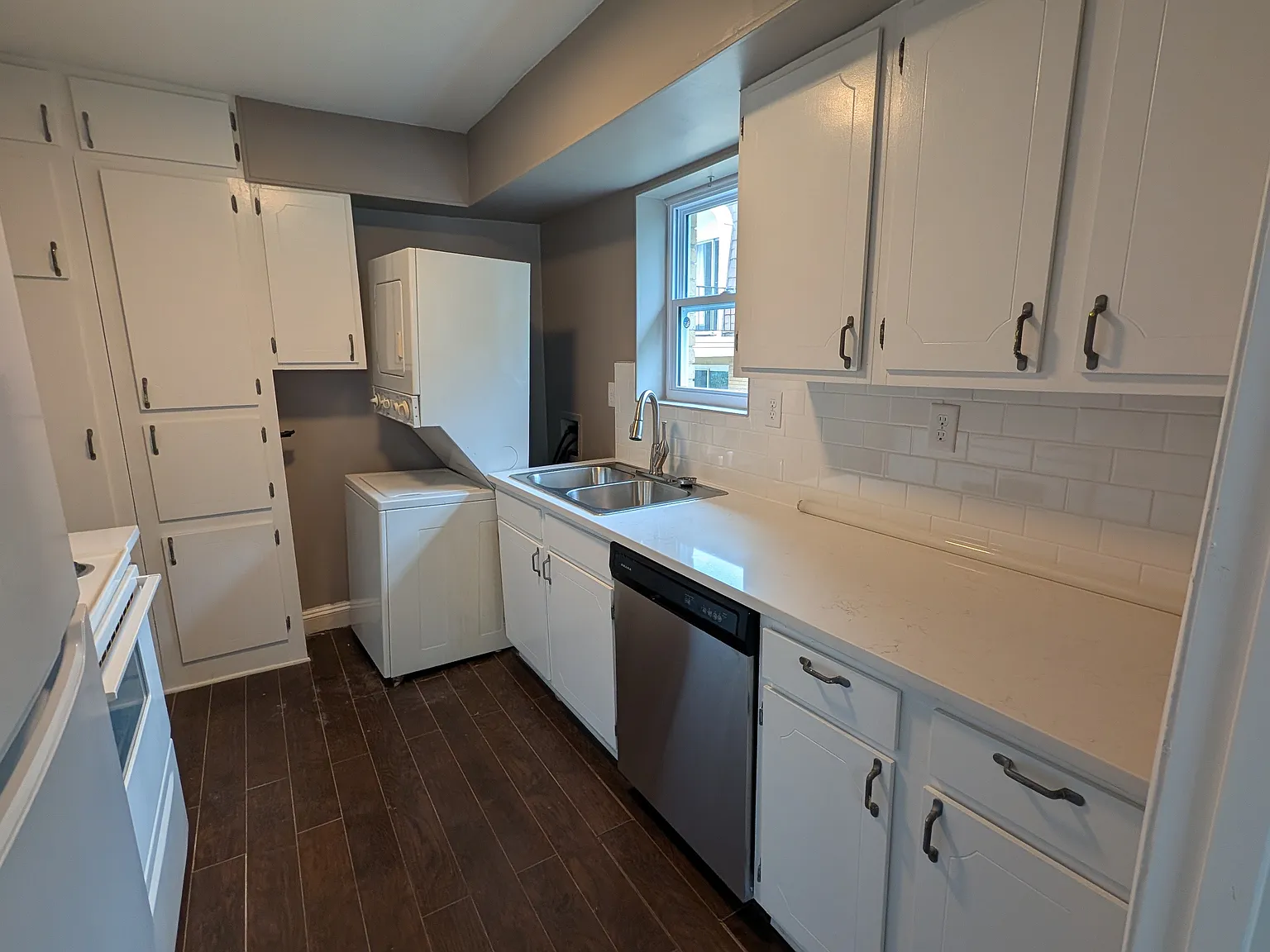 2 bed, 2.5 bath, 1520 sqft, $1,600 — Photo 4