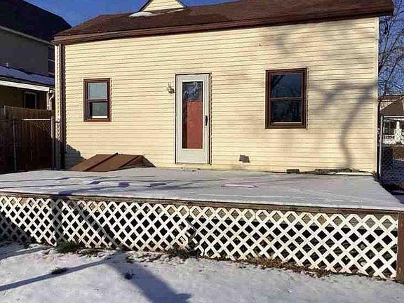 3rd image of 1620 Spruce St