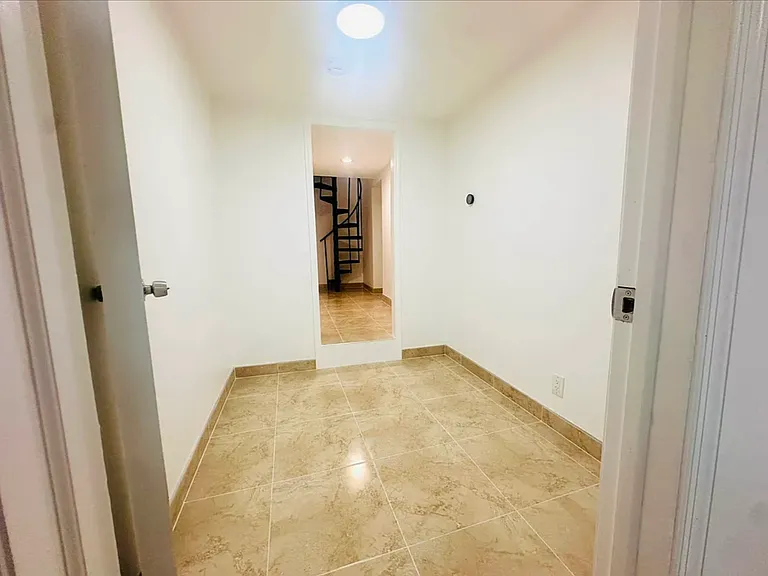 322 E 104th St #1W — Photo 23