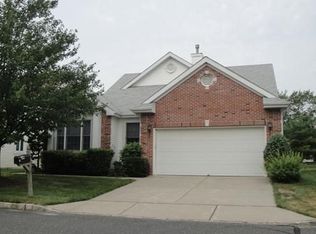 39 Westboro Ln, Monroe Township, NJ 08831