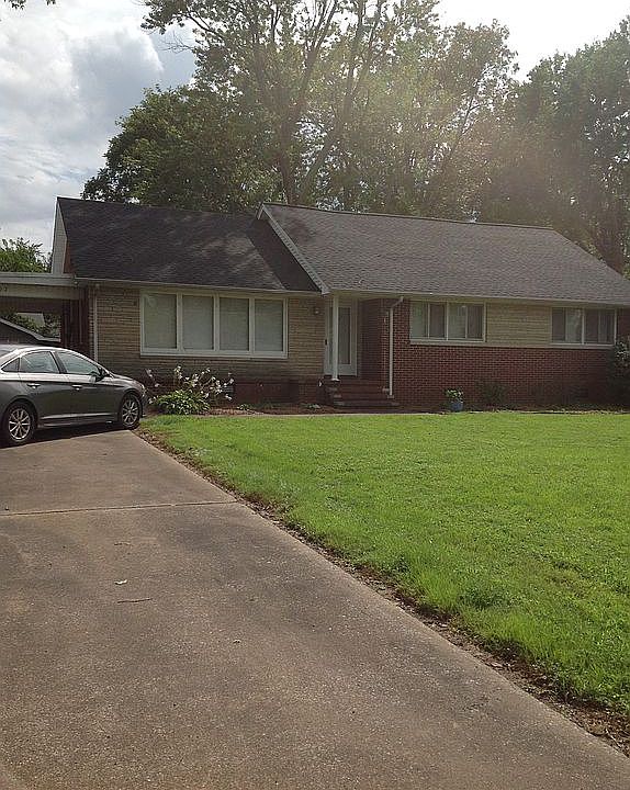 1st image of 1707 Olive St #C