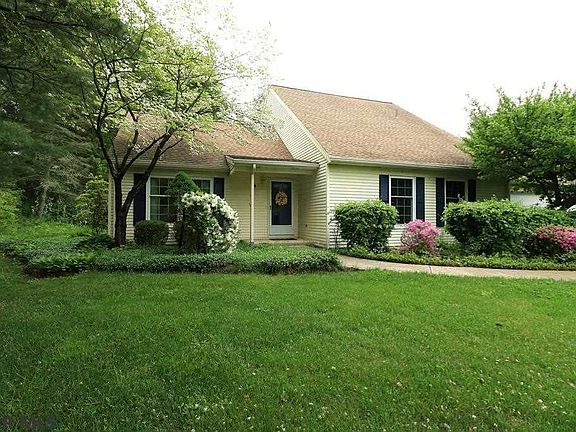 2nd image of 28 Wilts Ln