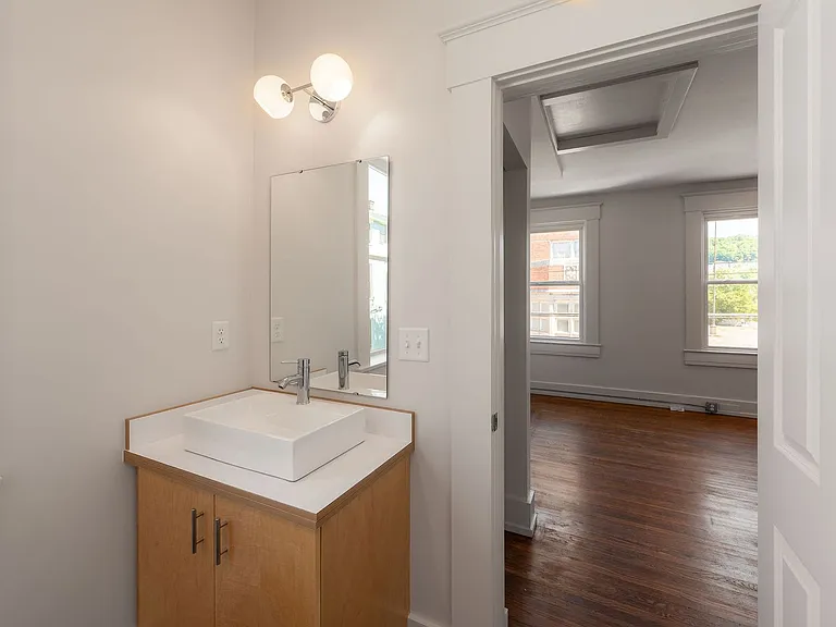 1007 Dayton St — Photo 19