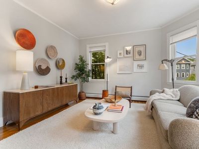10 Plainfield St #2, Jamaica Plain, MA, 02130