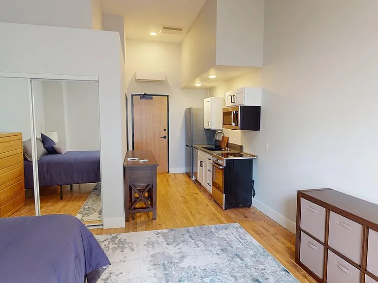 2845 Marine Dr #11 — Photo 4