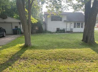 39234 N Garnett Ave, Beach Park, IL 60099