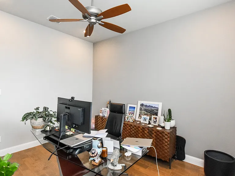 2516 Maidenhair Rd — Photo 16