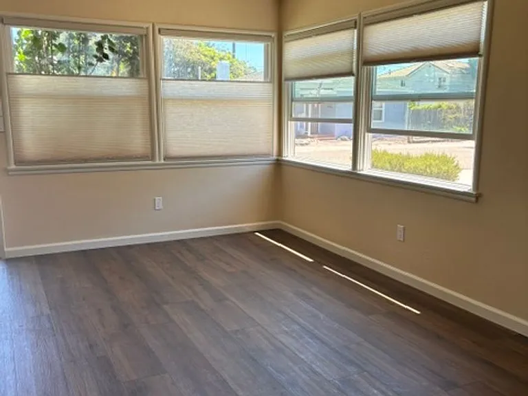 314 Castaic Ave — Photo 2